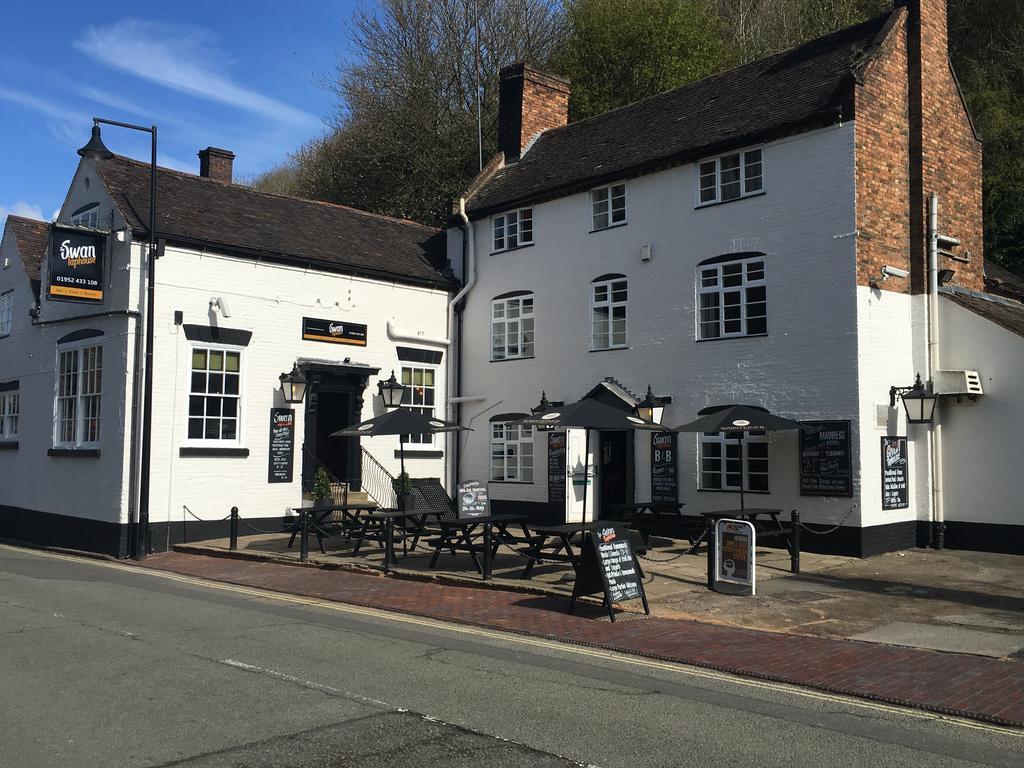 The Swan Taphouse Bed & Breakfast Ironbridge Exterior photo